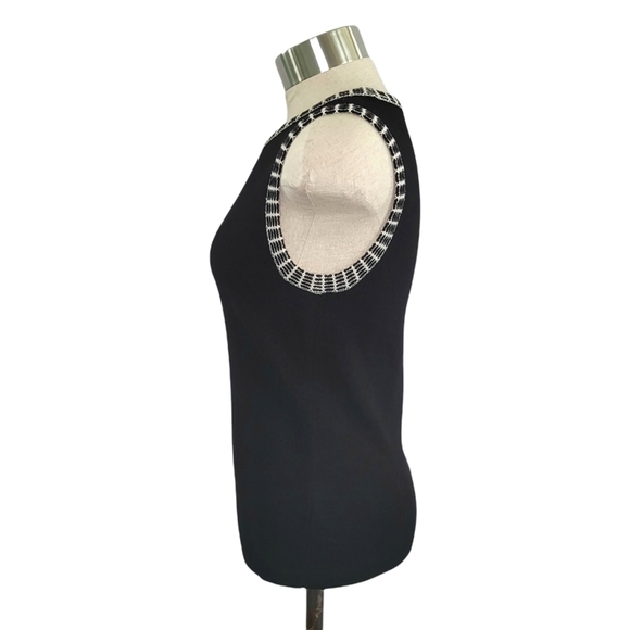 Kate Hill black sleeveless knit top sweater w/ crochet hem- size XS - Picture 3 of 7